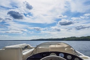 Tips for renting a Boat - Spend your Vacation Well